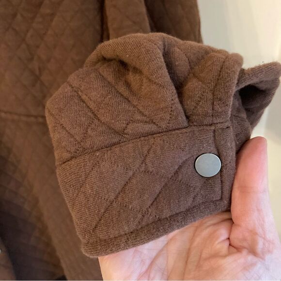 Acoa Women’s quilted jacket shacket button down brown size medium! - Picture 6 of 9